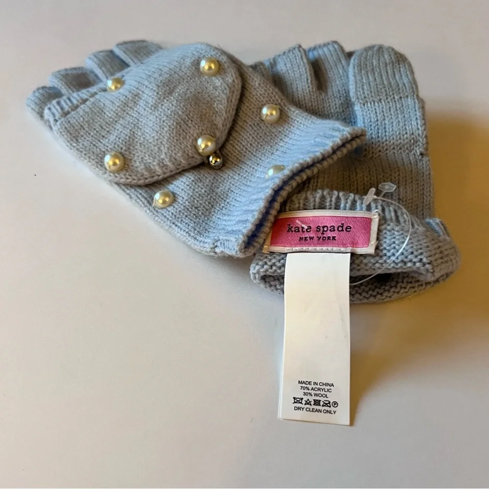 KATE SPADE PEARL EMBELLISHED POP TOP WOOL/ACRYLIC FINGERLESS GLOVES BLUE FOG NWO